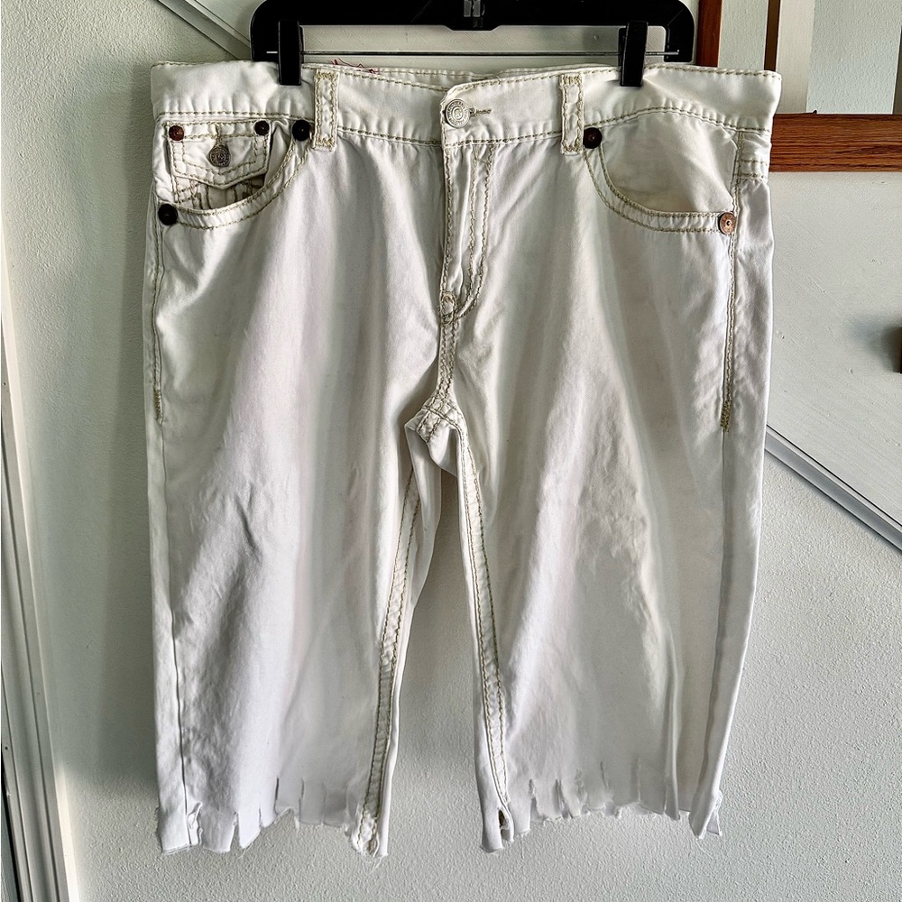 True Religion White Jean Shorts Distressed Casual fringe shorts.